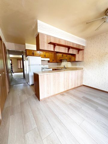 940 Jordan Circle, Schererville, IN 46375