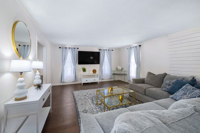 1054 Hickory Ridge Circle, Manning, SC 29102