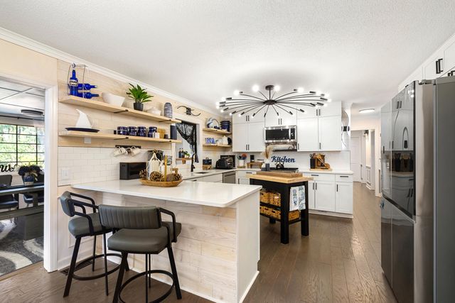 1054 Hickory Ridge Circle, Manning, SC 29102