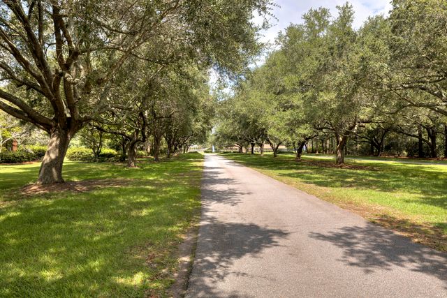 1054 Hickory Ridge Circle, Manning, SC 29102