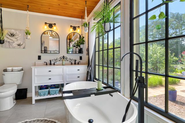 1054 Hickory Ridge Circle, Manning, SC 29102