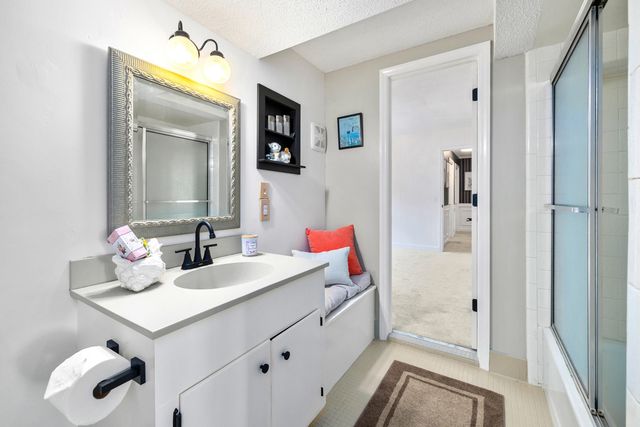 1054 Hickory Ridge Circle, Manning, SC 29102