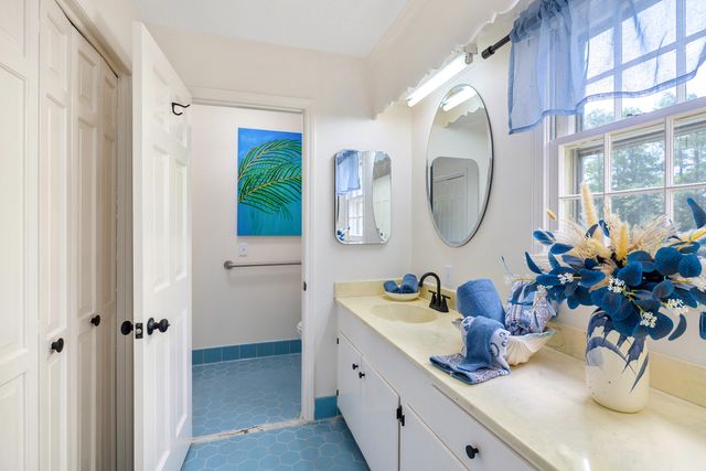 1054 Hickory Ridge Circle, Manning, SC 29102