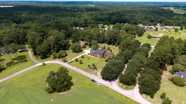 1054 Hickory Ridge Circle, Manning, SC 29102