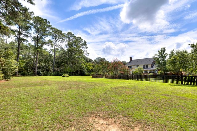 1054 Hickory Ridge Circle, Manning, SC 29102