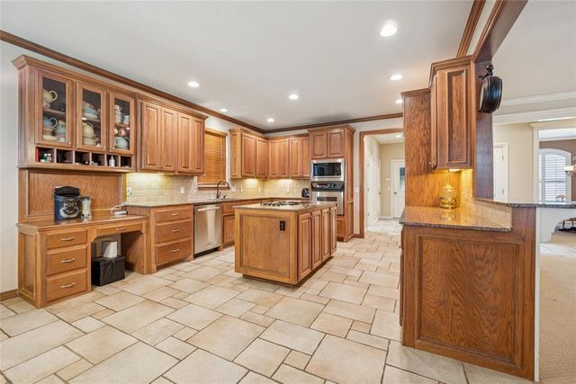 508 NW 150th Place, Edmond, OK 73013