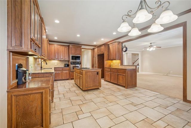 508 NW 150th Place, Edmond, OK 73013