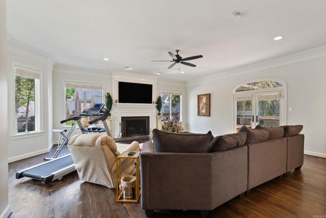 152 Hickory Creek Circle, Little Rock, AR 72212