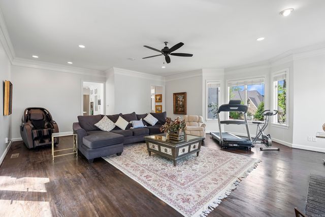 152 Hickory Creek Circle, Little Rock, AR 72212