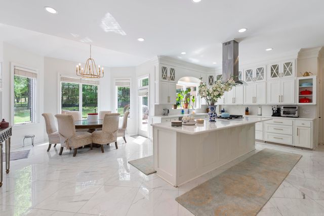 152 Hickory Creek Circle, Little Rock, AR 72212