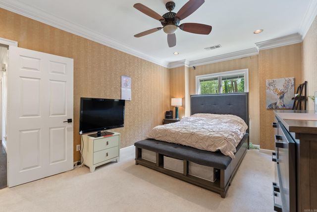 152 Hickory Creek Circle, Little Rock, AR 72212