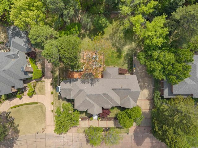 152 Hickory Creek Circle, Little Rock, AR 72212