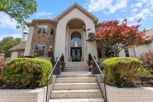 152 Hickory Creek Circle, Little Rock, AR 72212