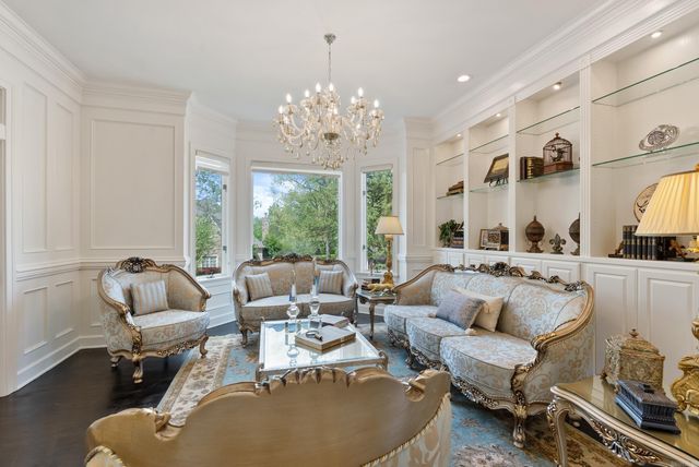 152 Hickory Creek Circle, Little Rock, AR 72212