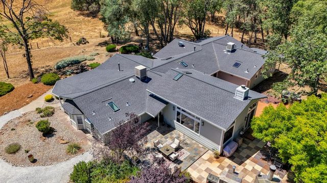 4810 Robledo Dr, Placerville, CA 95667