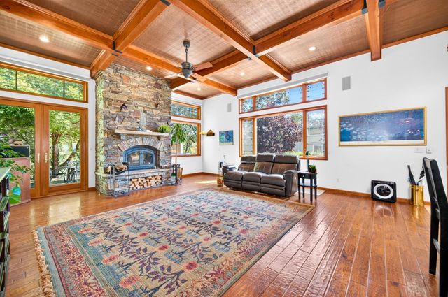 4810 Robledo Dr, Placerville, CA 95667