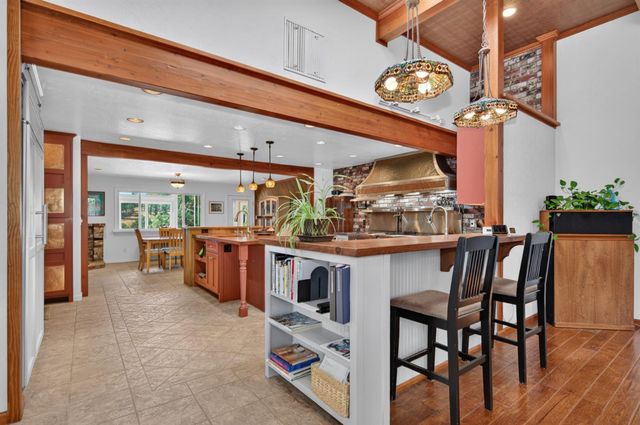 4810 Robledo Dr, Placerville, CA 95667