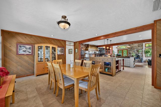4810 Robledo Dr, Placerville, CA 95667