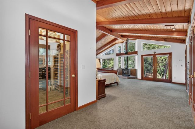 4810 Robledo Dr, Placerville, CA 95667