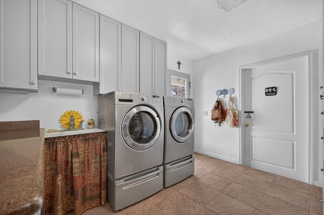 4810 Robledo Dr, Placerville, CA 95667