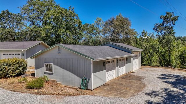 4810 Robledo Dr, Placerville, CA 95667