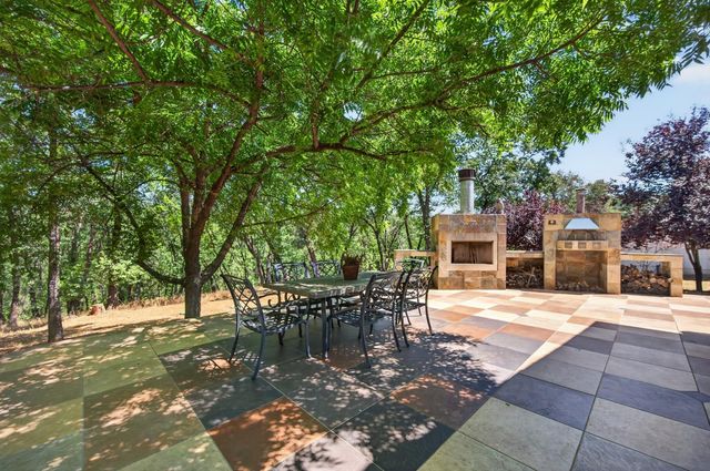 4810 Robledo Dr, Placerville, CA 95667