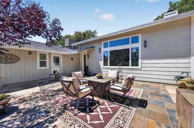 4810 Robledo Dr, Placerville, CA 95667