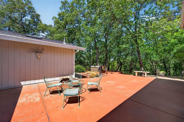 4810 Robledo Dr, Placerville, CA 95667