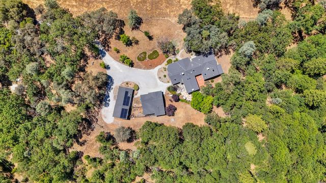 4810 Robledo Dr, Placerville, CA 95667