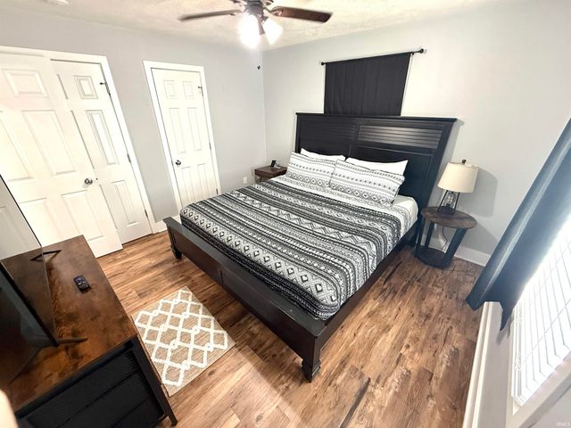 3833 Clover Drive, Newburgh, IN 47630