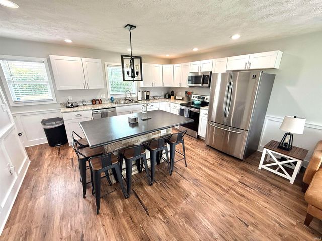 3833 Clover Drive, Newburgh, IN 47630