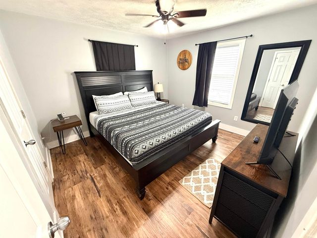 3833 Clover Drive, Newburgh, IN 47630