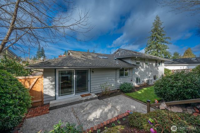 19718 12th Avenue NW, Shoreline, WA 98177