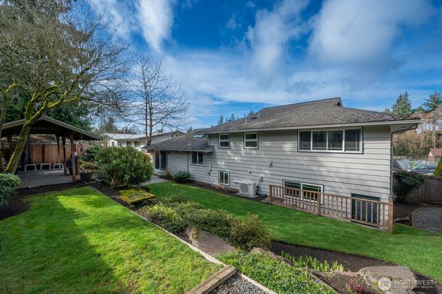 19718 12th Avenue NW, Shoreline, WA 98177