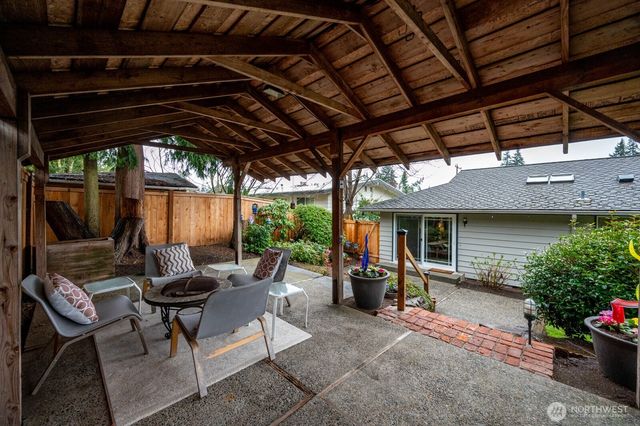 19718 12th Avenue NW, Shoreline, WA 98177