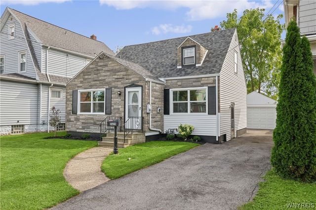 2635 Porter Road, Niagara Falls, NY 14305