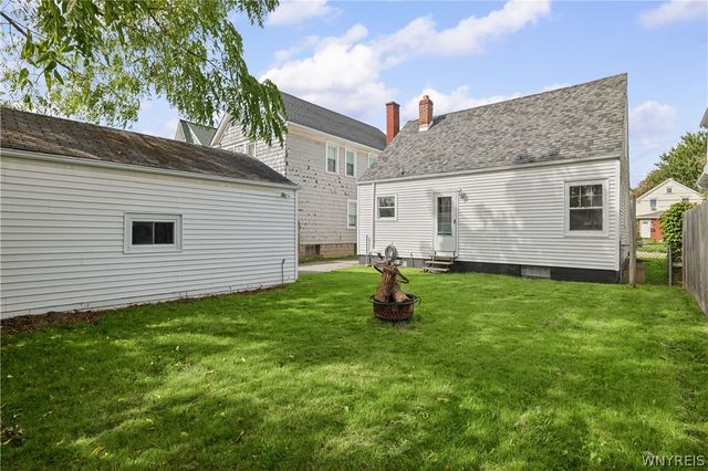 2635 Porter Road, Niagara Falls, NY 14305