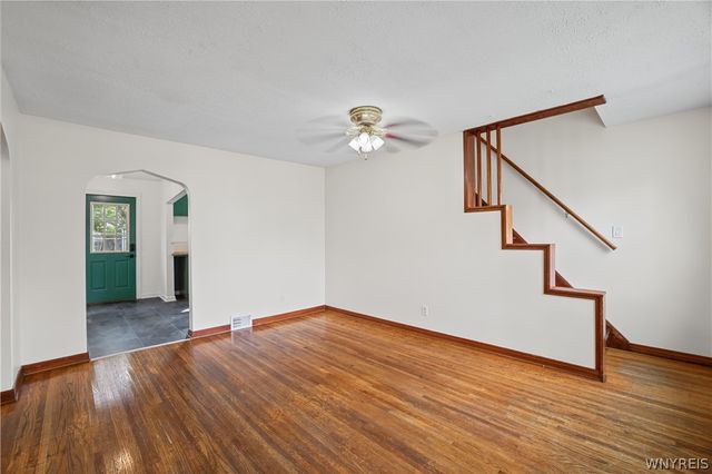 2635 Porter Road, Niagara Falls, NY 14305