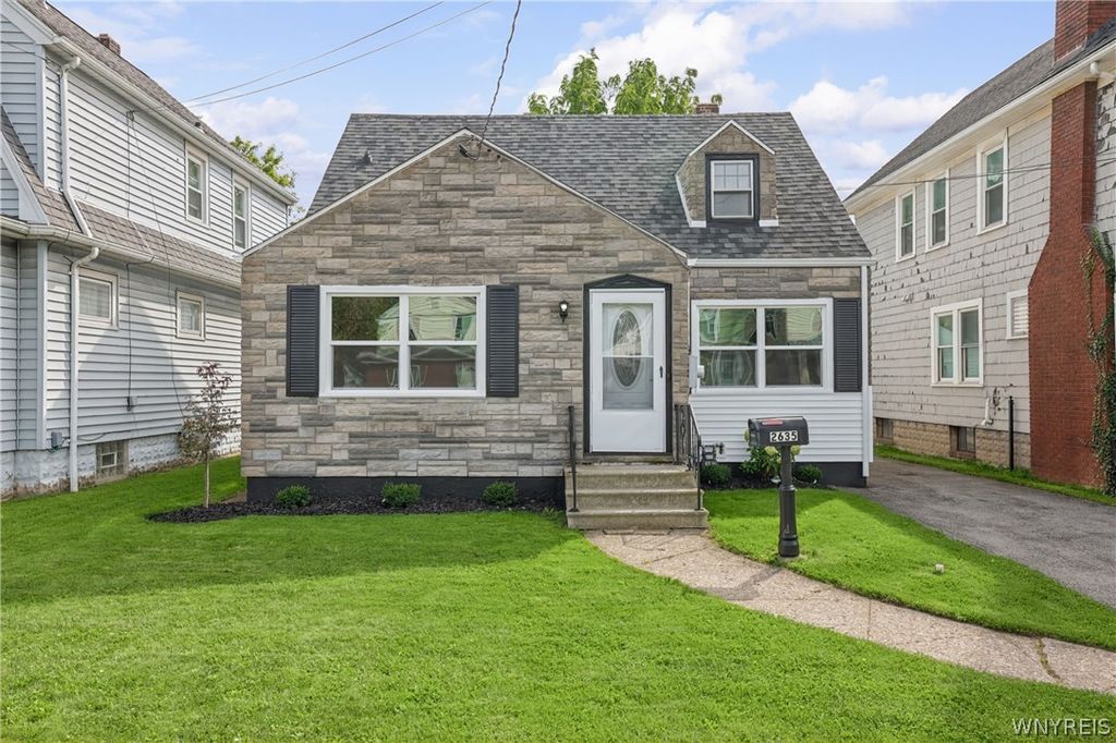 2635 Porter Road, Niagara Falls, NY 14305