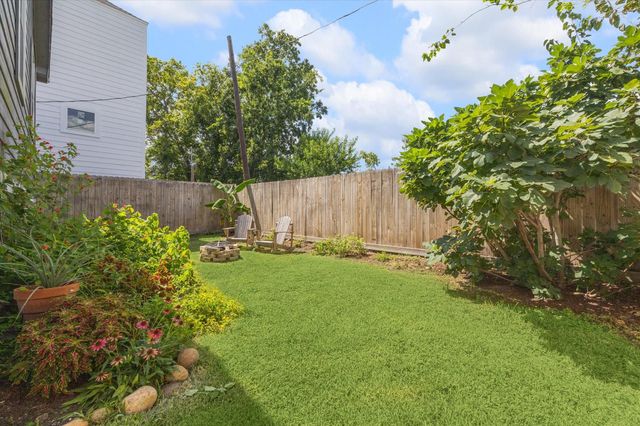 1101 E 38th Street, Houston, TX 77022