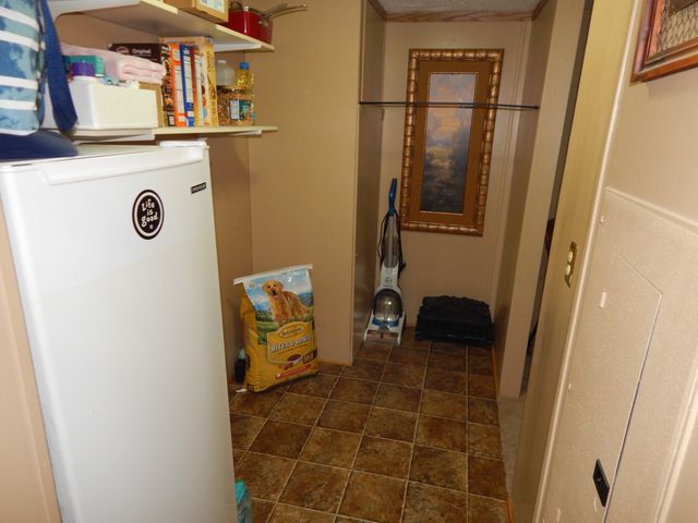 6223 Beech Creek Rd, Clifton, TN 38425