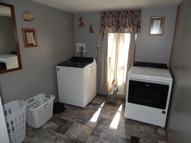 6223 Beech Creek Rd, Clifton, TN 38425