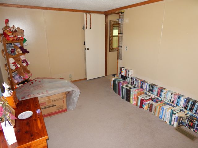 6223 Beech Creek Rd, Clifton, TN 38425