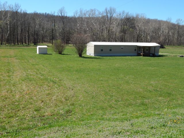 6223 Beech Creek Rd, Clifton, TN 38425