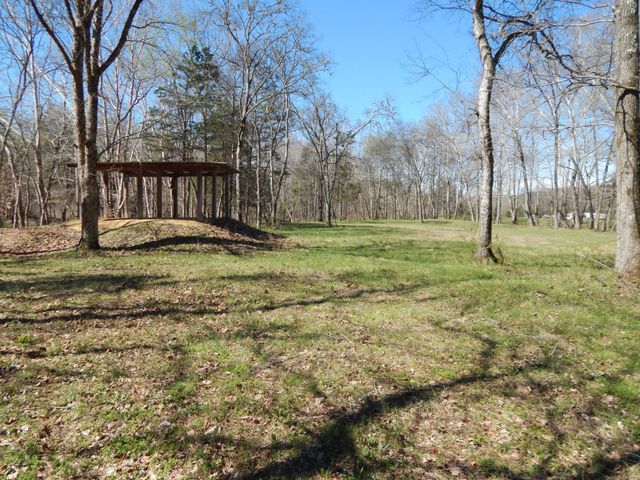 6223 Beech Creek Rd, Clifton, TN 38425