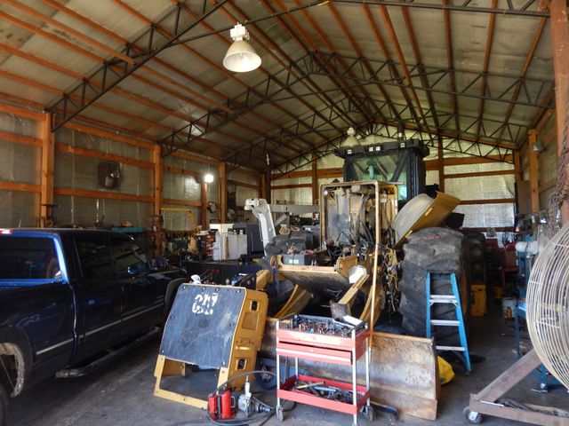 6223 Beech Creek Rd, Clifton, TN 38425