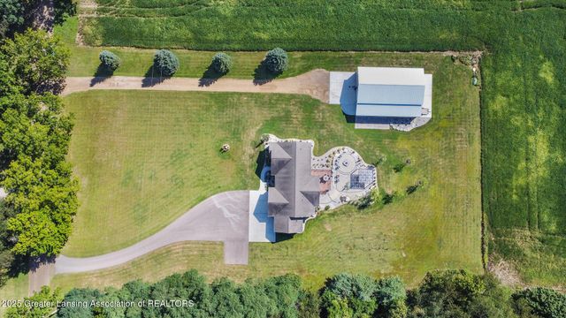 6698 Peck Road, Eaton Rapids, MI 48827