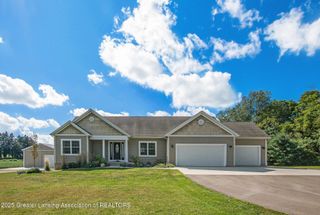 6698 Peck Road, Eaton Rapids, MI 48827
