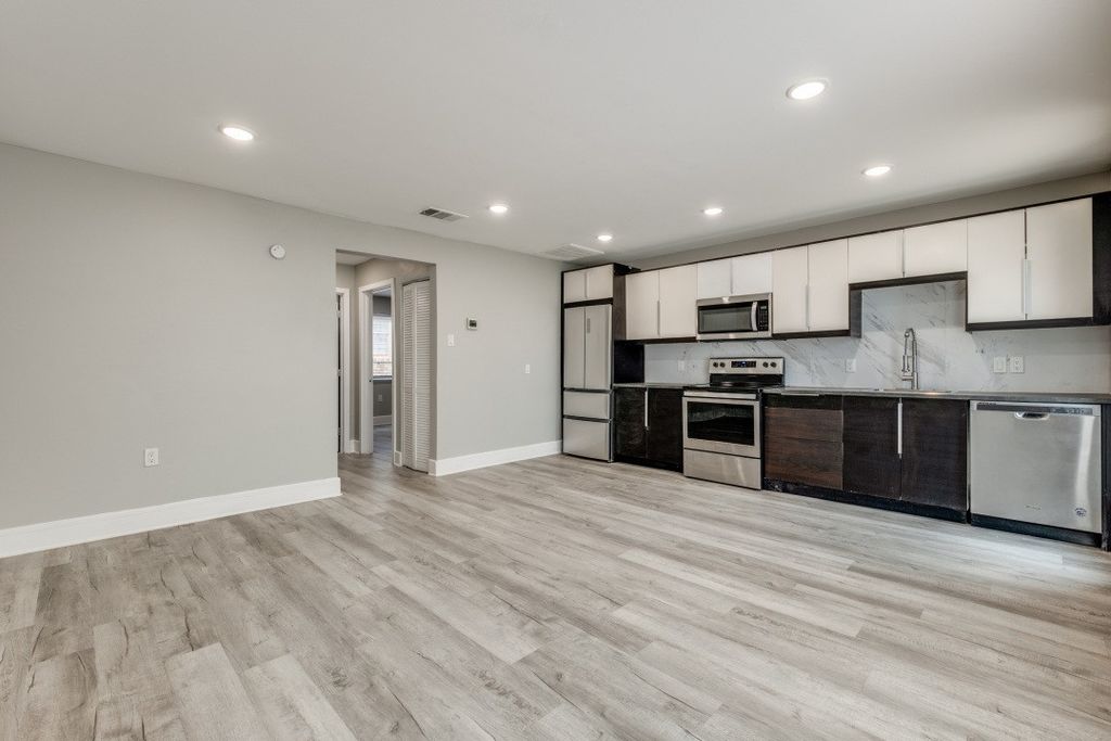 4921 Bryan Street 207, Dallas, TX 75206