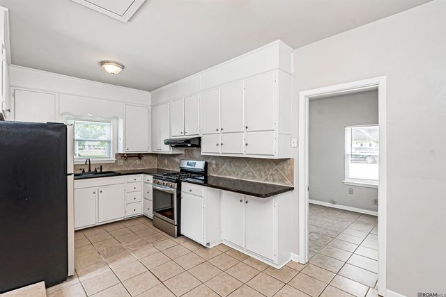 12805 Ina Dr, Walker, LA 70785